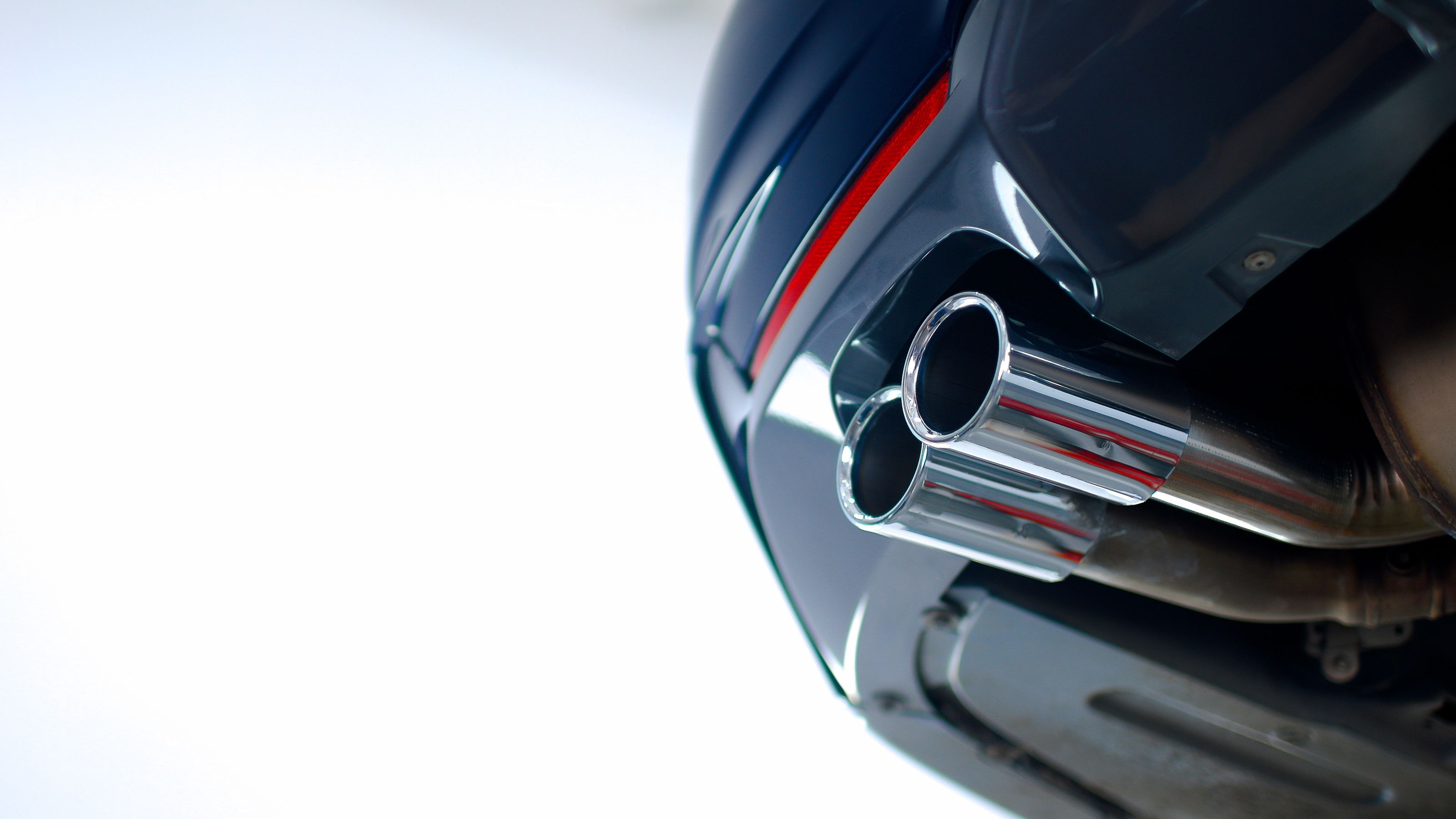 Machine, Spaak, Lichtmetalen velg, Auto, Helm