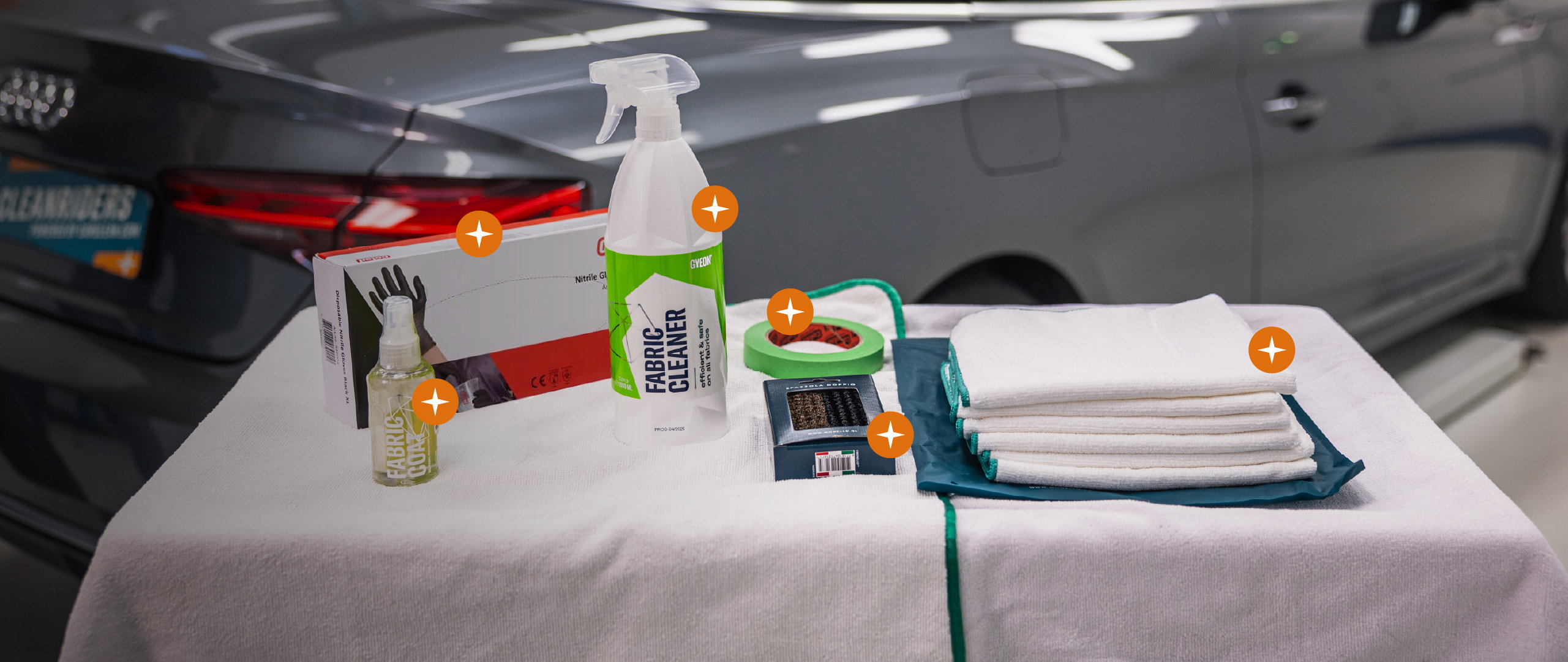 autocleaning kit, car wash, spray bottle, gloves, towels