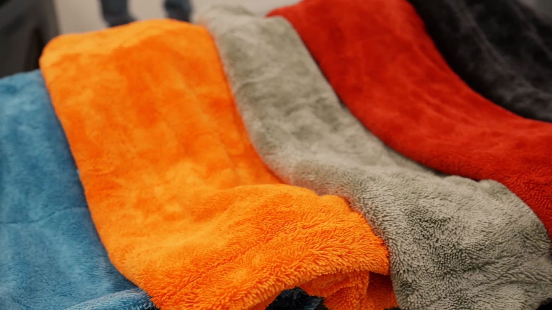 youtube__rNc980xfXs_1920x1080_h264.00_16_47_16.Still013 Handdoek, Persoon