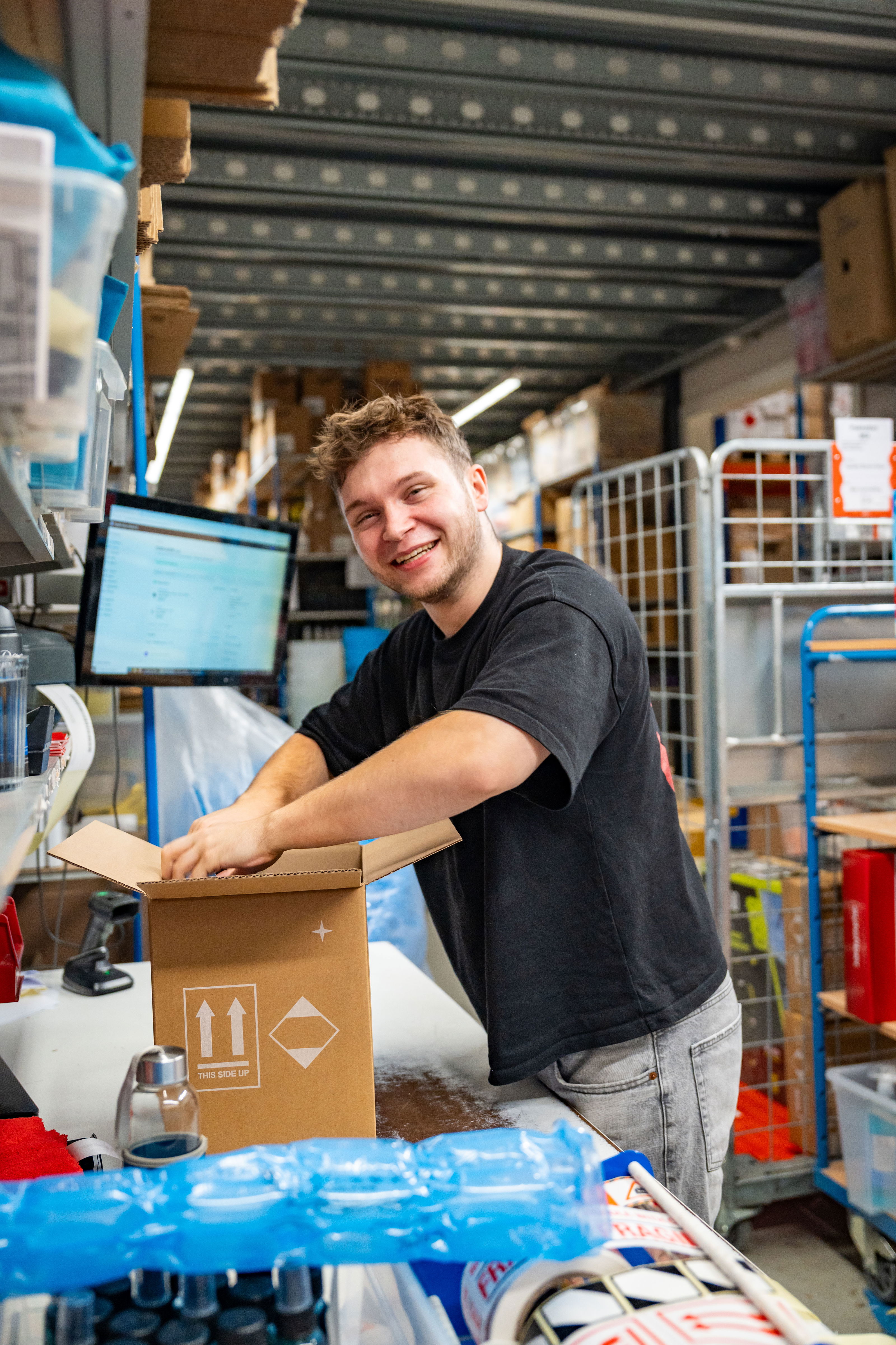 Plank, Doos, Volwassene, Man, Persoon