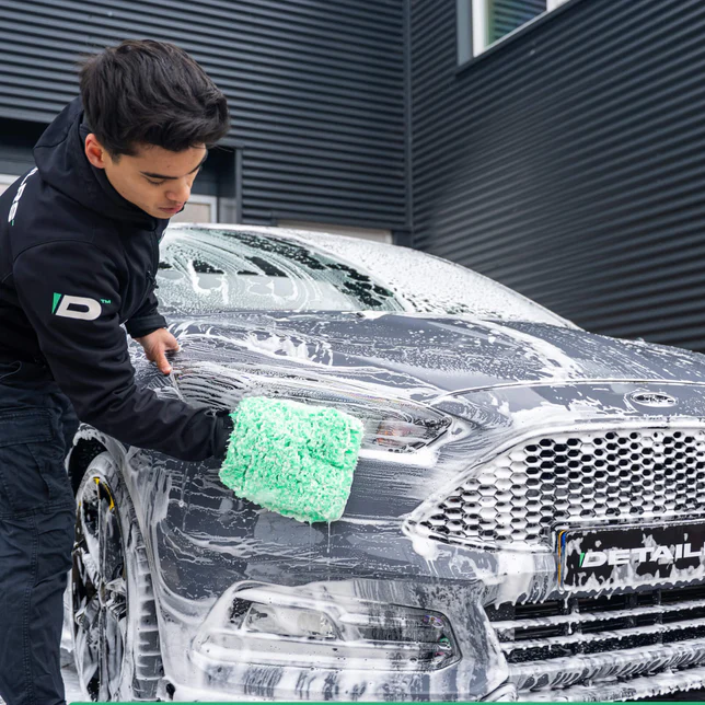 auto detailing, auto wassen, schuim, wash mitt, motorkap