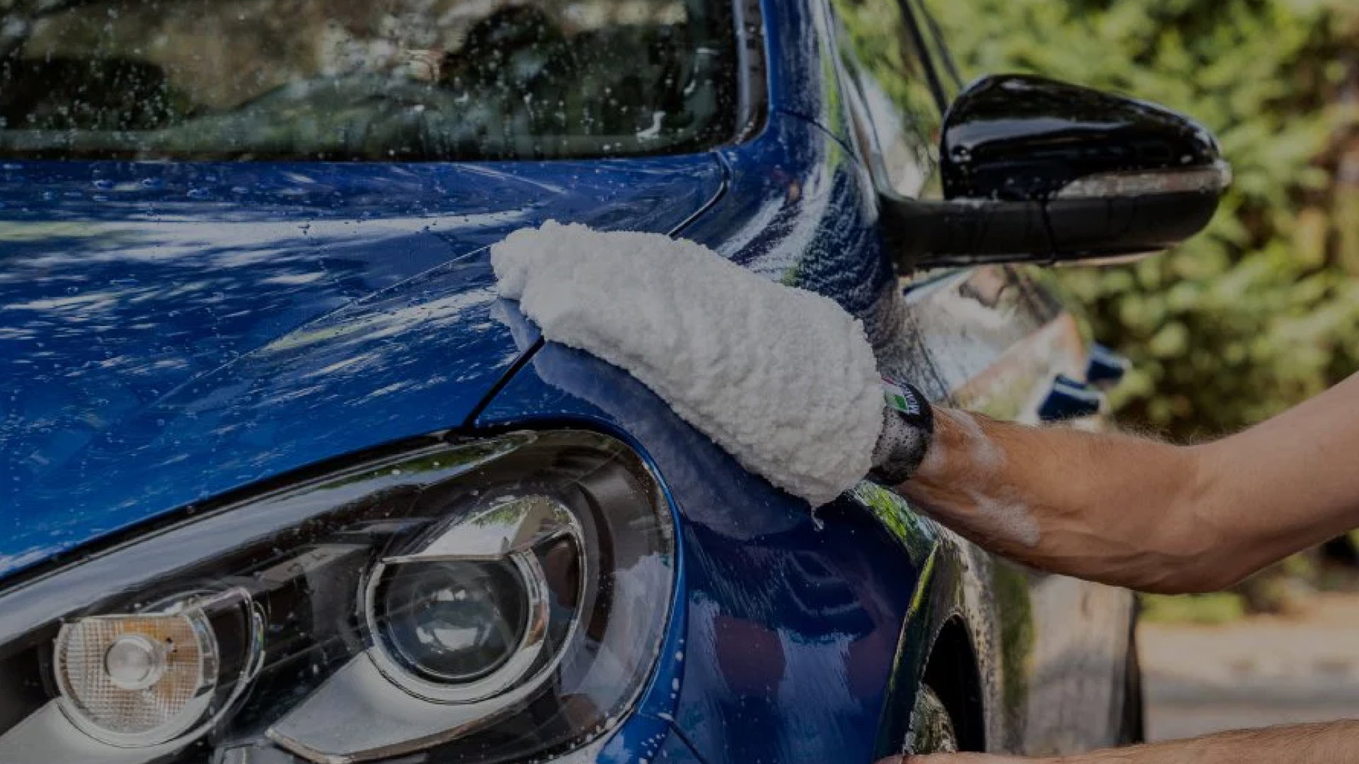 auto-car-wash, car washing, foam, blue car, headlight area