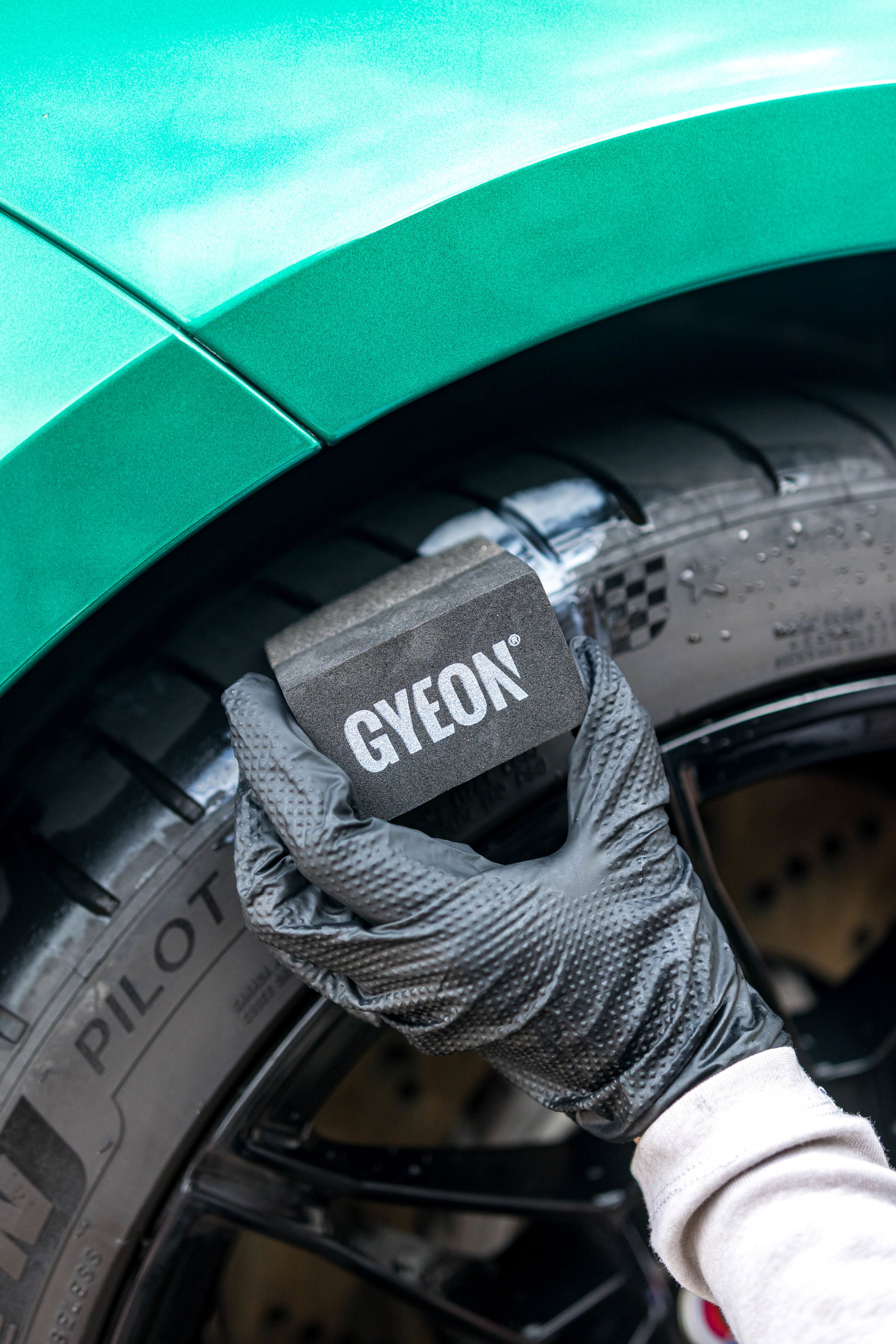 Handschoen, Lichtmetalen velg, Spaak, Band, Wiel