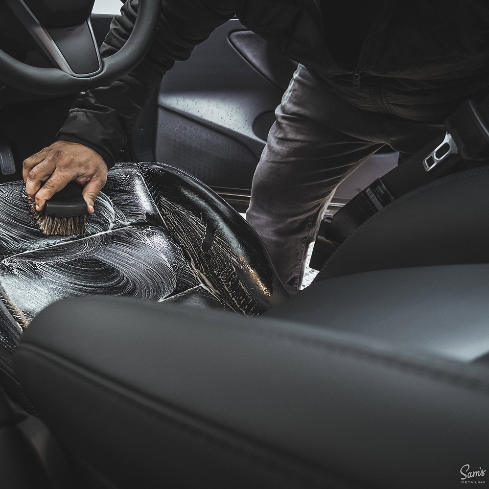 Shiny Garage Leather Brush Car – Ergonomische Bürste für die Shiny Garage Leather Brush Car – Ergonomische Bürste für die