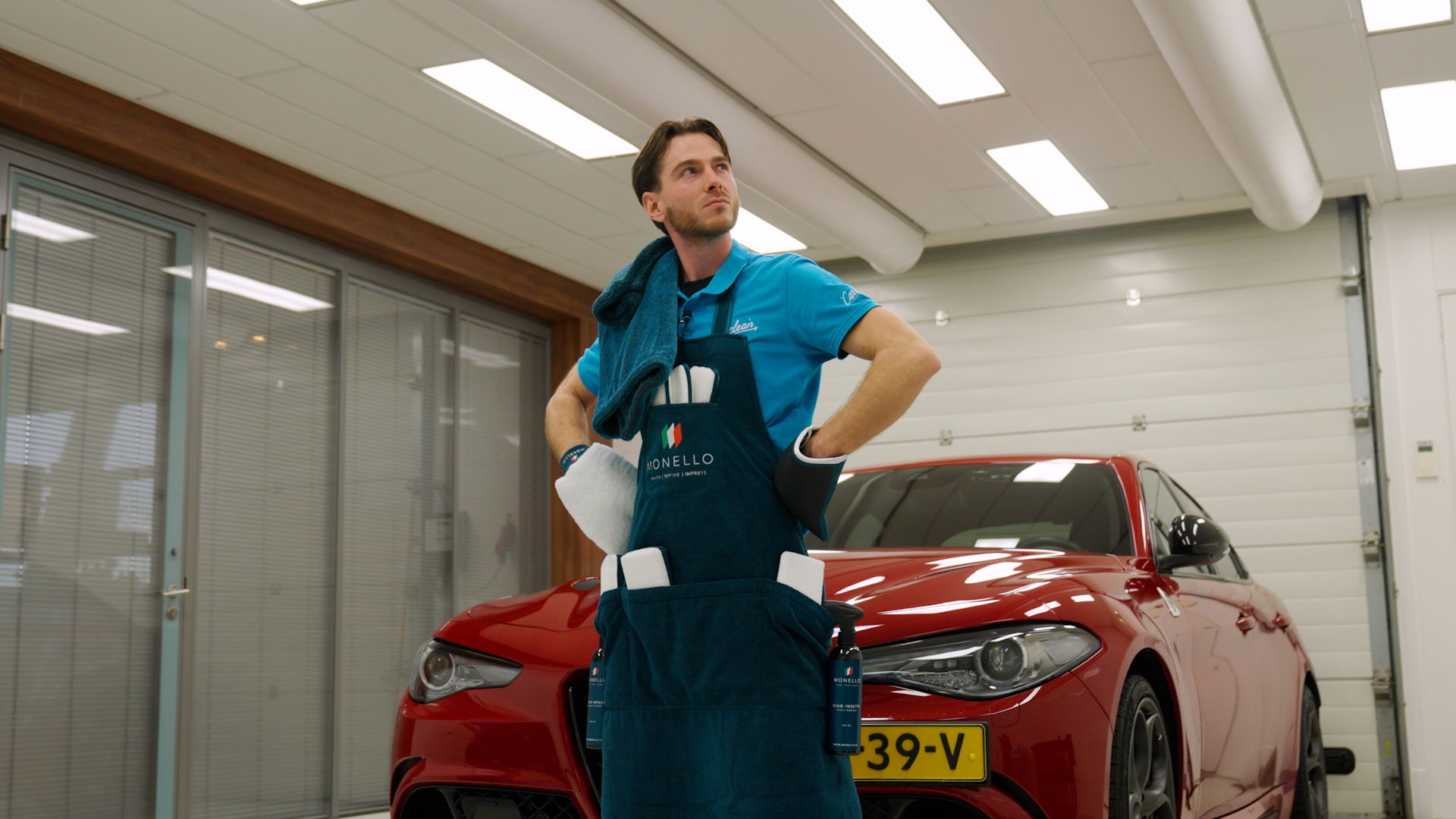 Persoon, Auto, Spaak, Polshorloge, Lichtmetalen velg